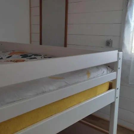 Prestige Avec Terrasse, 3 Chambres, - Api-1-52-540 Camping