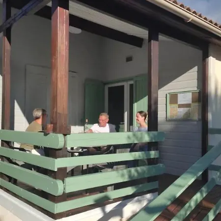 Prestige Avec Terrasse, 3 Chambres, - Api-1-52-540 Camping Anduze